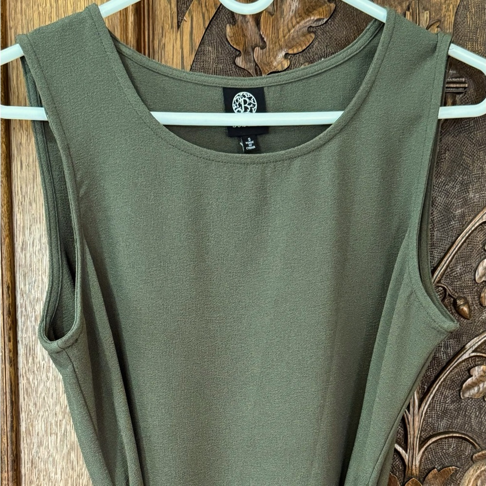 Bobeau  Sleeveless Olive Top, Size Small